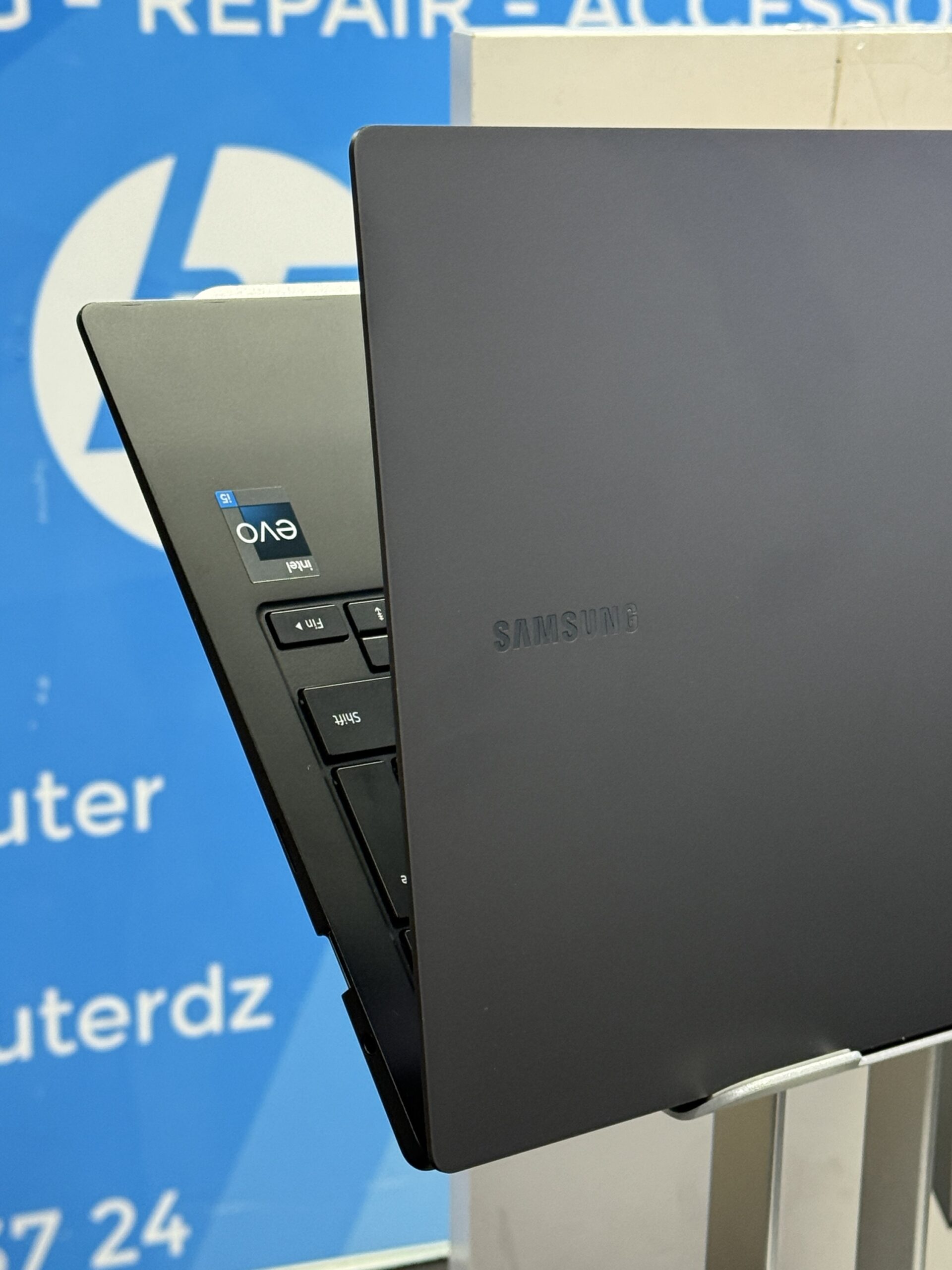 img_9441 SAMSUNG GALAXYBOOK 2PRO - Image 5