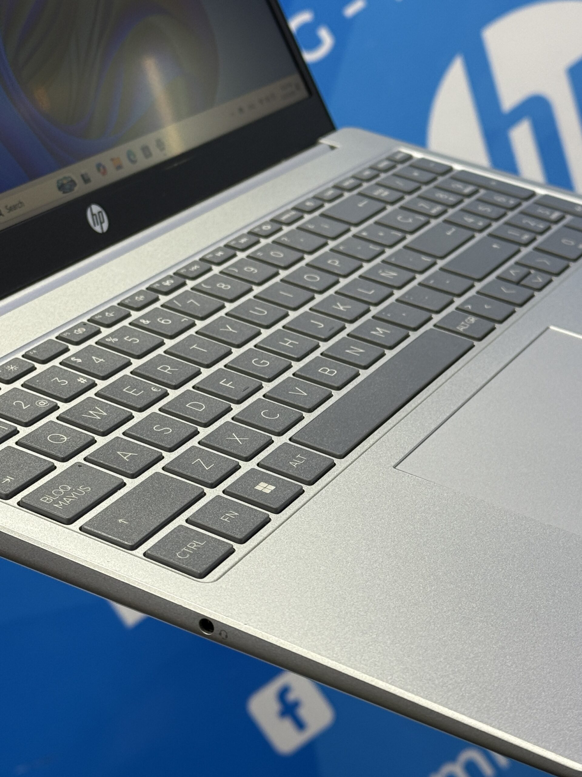 img_9617-2 HP LAPTOP 15 2023 - Image 2